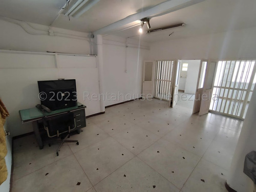 San Bernardino Para Uso Comercial 24-6121 G.s.