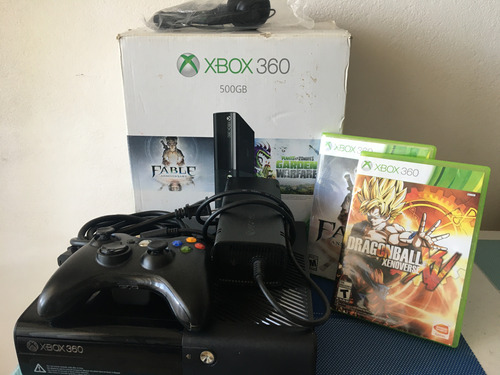 Microsoft Xbox 360 E 500gb Standard Color  Negro