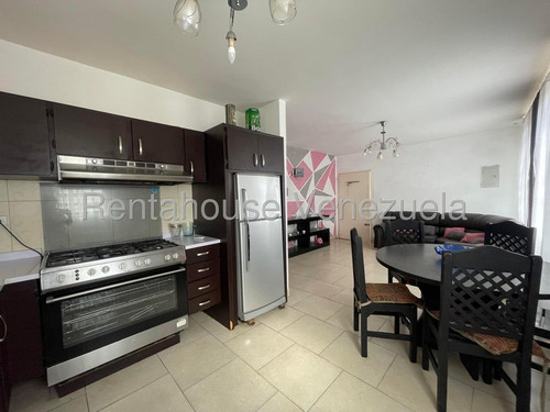 Casa En Alquiler Urb La Cooperativa Maracay Amoblada Segura Kg:25-14786