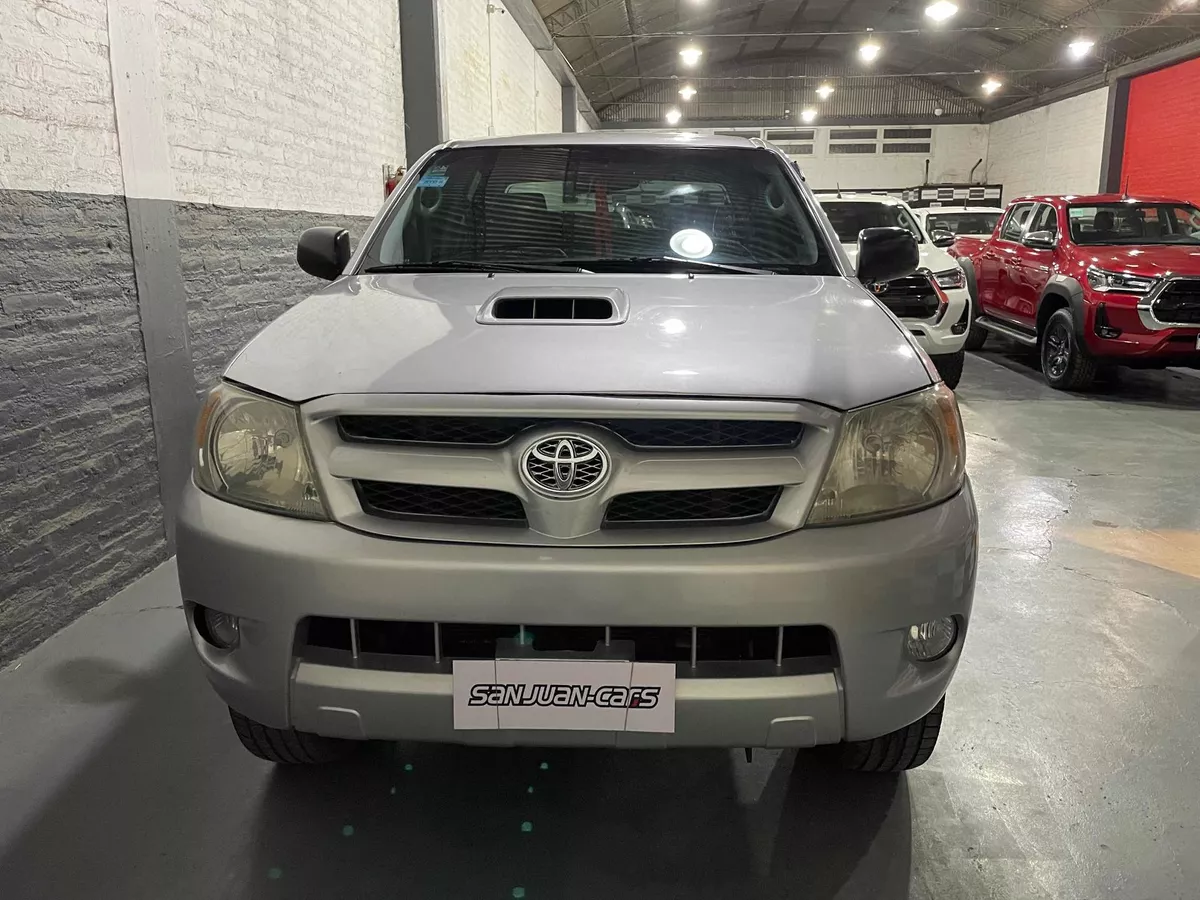 Toyota Hilux 3.0 D/cab 4x2 D Srv