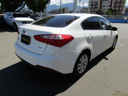 Imagen 6 de 13 de Kia Cerato Pro