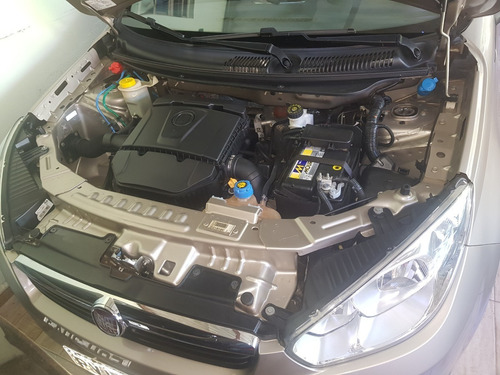Grand Siena 1.6 2015