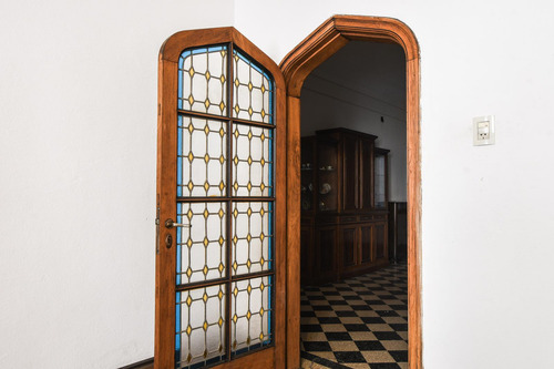 Casa Estilo Inglés, 5 Dormitorios, Patio Y Cochera- San Lorenzo 1900- Centro- Rosario | Venta