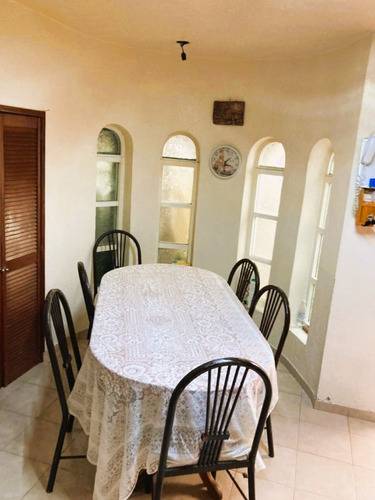Imagen 15 de 30 de Casa En Venta En Cuajimalpa, Calle Semicerrada Y Segura, 10 Estacionamientos, Jardín Delantero