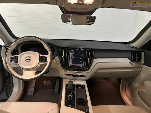 Volvo XC60 2.0 T8 RECHARGE PLUS AWD GEARTRONIC