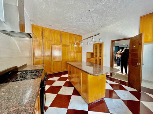Imagen 17 de 30 de En El Vergel, Gran Casa En Venta