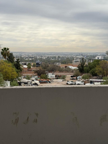 Locales En Venta Y Renta En Plaza Comercial Al Norponiente De Aguascalientes