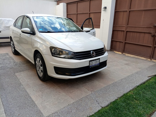 Volkswagen Vento 1.6 Starline At