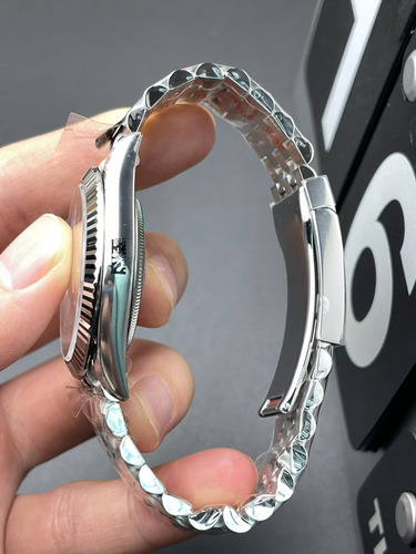 Reloj Automático Rolex Datejust 41 Mm Con Esfera 126334 (Reacondicionado)