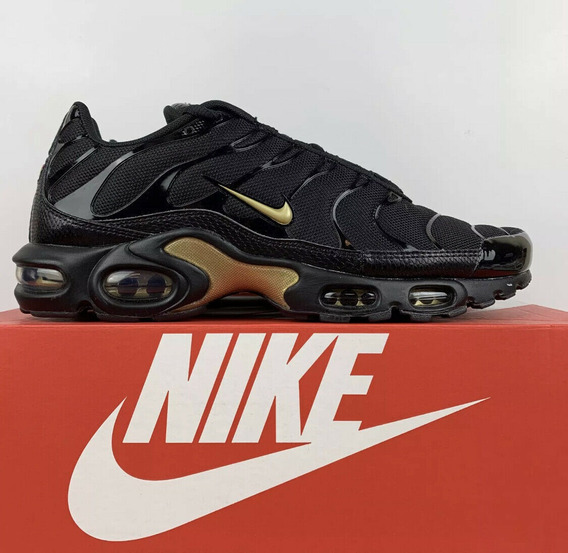 nike tn negras y doradas