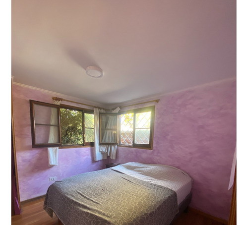 Casa En Gran Terreno, Cerca Metro Fernando Castillo Velasco