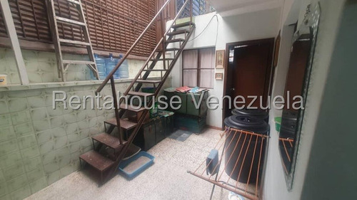 Te Lo Tengo Casa En Venta En Parr. Santa Teresa 25-8305 Mar