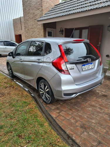 Imagen 8 de 9 de Honda Fit Full Automático