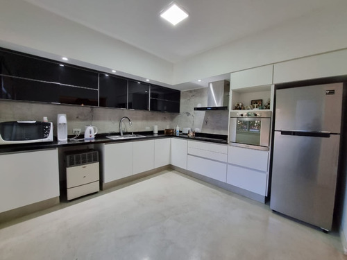 Imagen 8 de 28 de Vendo Casa 3 Dormitorios - Valle Del Golf - Impecable - Pileta