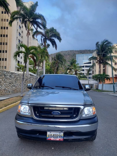 Imagen 2 de 8 de Ford F150 Fortaleza Pickup Automatica