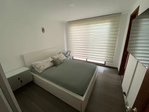 Apartamento En Venta En El Poblado, La Calera. Cod V12467