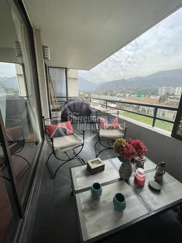 Departamento En Venta De 4 Dorm. En Raúl Labbé Lo Barnechea