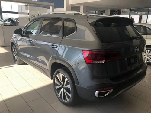 Imagen 8 de 25 de Volkswagen Taos 1.4 250tsi Highline Automatica 2022 Vw At 14