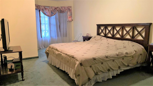 Imagen 8 de 14 de Triplex 5 Amb + Playroom // Alvear 731