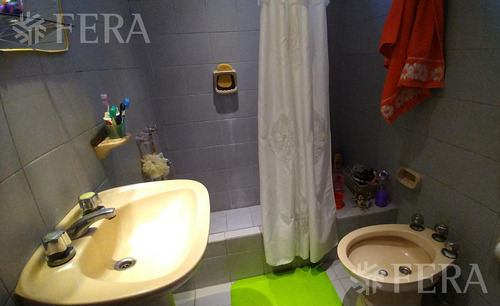 Venta Casa Para Dos Familias Con Cochera En Bernal Oeste
