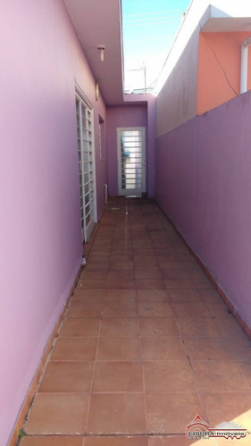 Imagem 12 de 15 de Casa Grande Com Salão Em Baixo Pq Santo Antonio Jacareí Sp - 2102