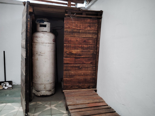 Isabel Riquelme, Casa Dos Pisos, Solida, Pareada