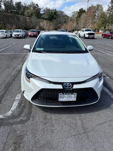 Toyota Corolla 1.8 Hybrid At