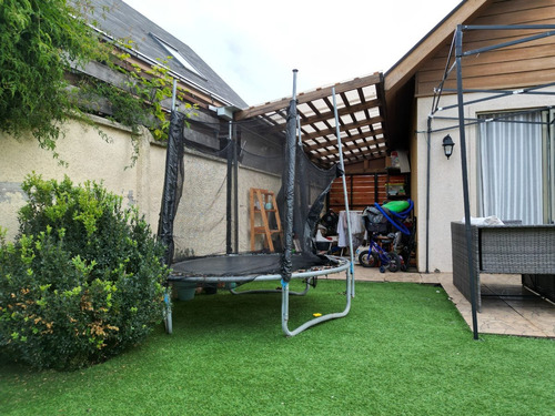 Casa Con Insuperable Ubicación En Condominio Cerrado