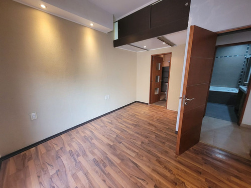Casa 5 Ambientes Banfield Este C/ Garage 2 Plantas