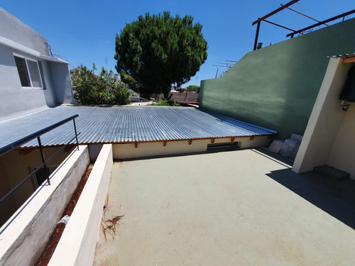 Ph De 3 Ambientes A Estrenar Con Jardin Y Terraza En Venta. Florida Oeste