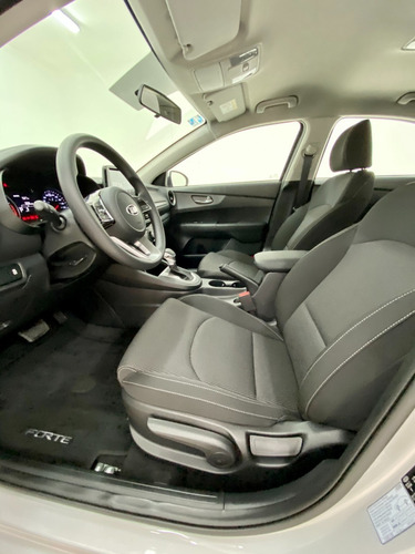 Kia Forte 2.0 L At