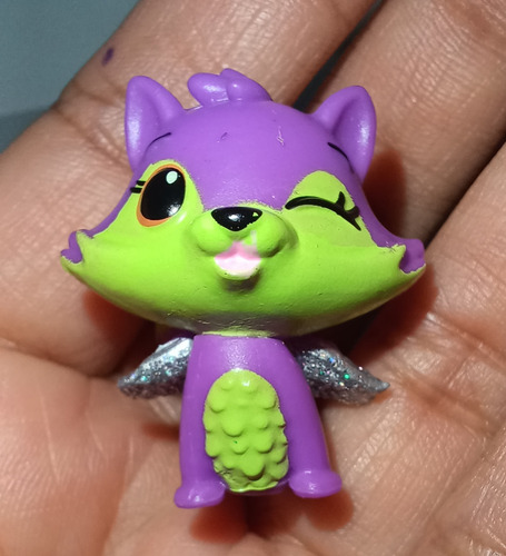 Figura Hatchimals Forest Purple Raspoon Mapache Morado (Usado)