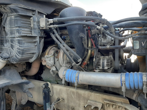 Imagen 9 de 14 de Tractocamion Cascadia 2013