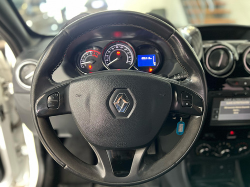Renault Duster Oroch 2.0 Outsider Plus