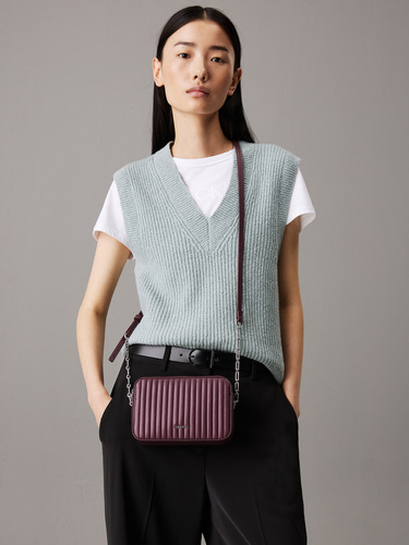Bolso Vino Cruzado Acolchado Con Solapa Calvin Klein