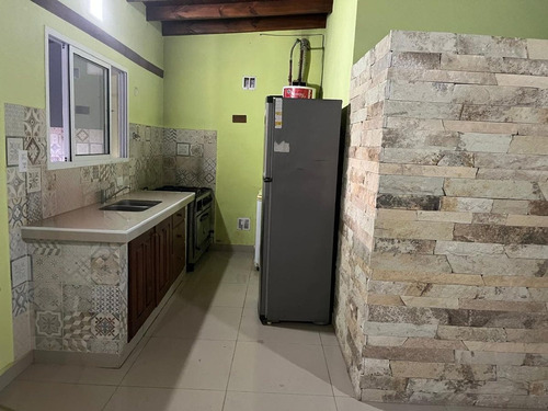 Tres Casas Quintas En Zocchi 2924 Esq. Domínguez
