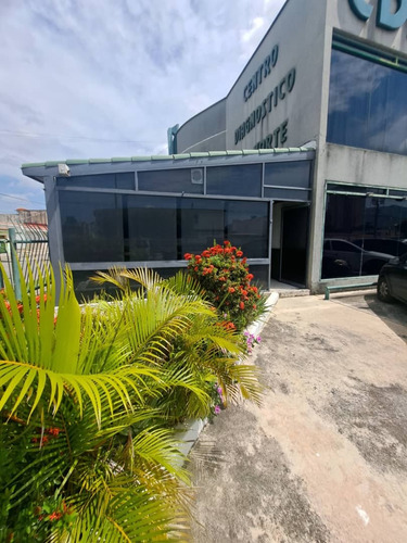 Local Comercial En Venta O Alquiler Ubicado En Cdn Las Quintas Naguanagua