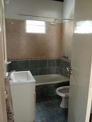 Casa 3 Dormitorios En Alquiler Permanente En Funes