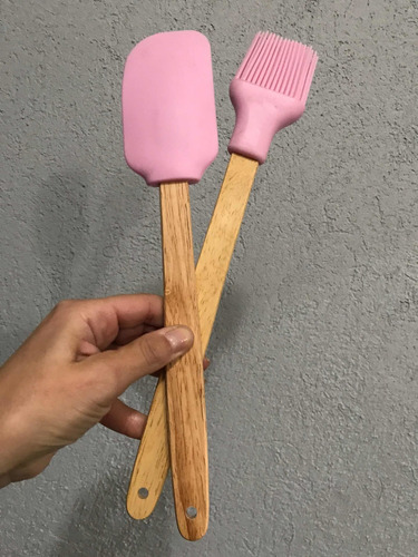 Set Espátula Y Pincel De Silicona Mango De Madera Rosa