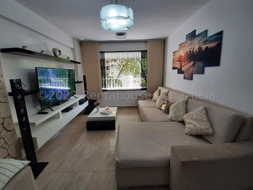 Impecable Apartamento En La Urbina