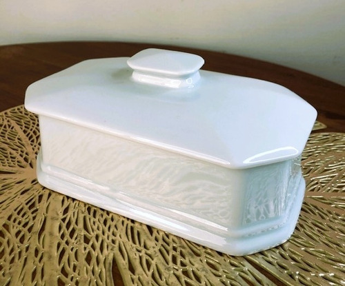 Imagem 1 de 5 de Porta Joia De Porcelana 10x18cm