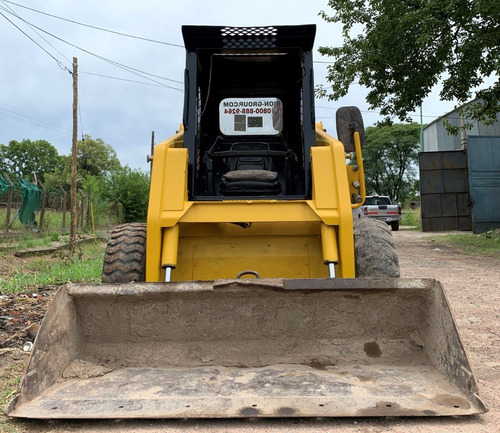 Minicargadora Iron Xt740 - 2500 Hrs - Bobcat Dolar Oficial!!