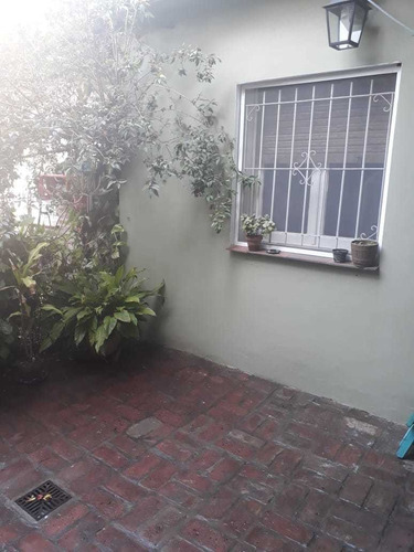 Casa 4 Ambientes Muy Luminosa Sobre Lote Propio