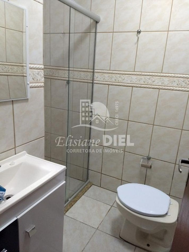 Casa Com Amplo Terreno 3 Dormitórios - 1374