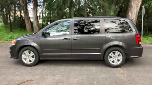Imagen 2 de 15 de Dodge Grand Caravan 2017 5p Sxt V6/3.6 Aut