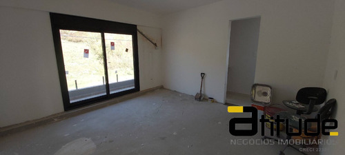Imagem 13 de 15 de Casa Nova A Venda - 3 Suítes - 4 Vagas - Cond. Fechado - Stna De Parnaíba - 5009