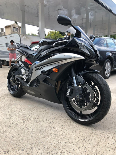 Yamaha R6