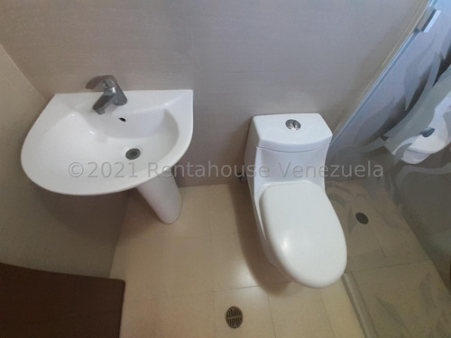 Imagen 5 de 30 de Apartamento En Venta En El Oeste De Barquisimeto Lara 0-4-2-4-5-9-3-7-5-4-2 Rent-a-house Código Flexmls: 22-12134