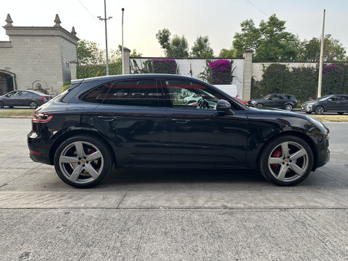 Porsche Macan Turbo