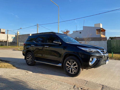 Imagen 1 de 4 de Toyota Sw4 2017 2.8 Srx 177cv 4x4 7as At
